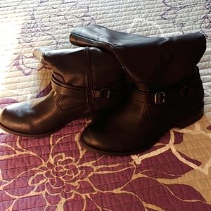 Easy Street 11M extra wide calf